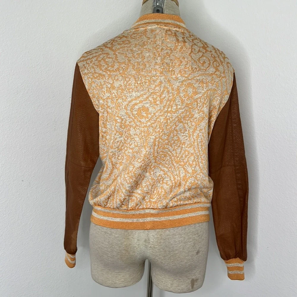 🔹 BARK Multi-Media Jacket - Picture 2 of 6